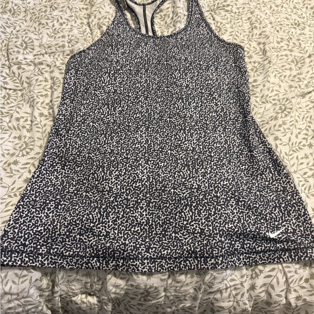 Nike Black and White Fitted Backless Tank Top